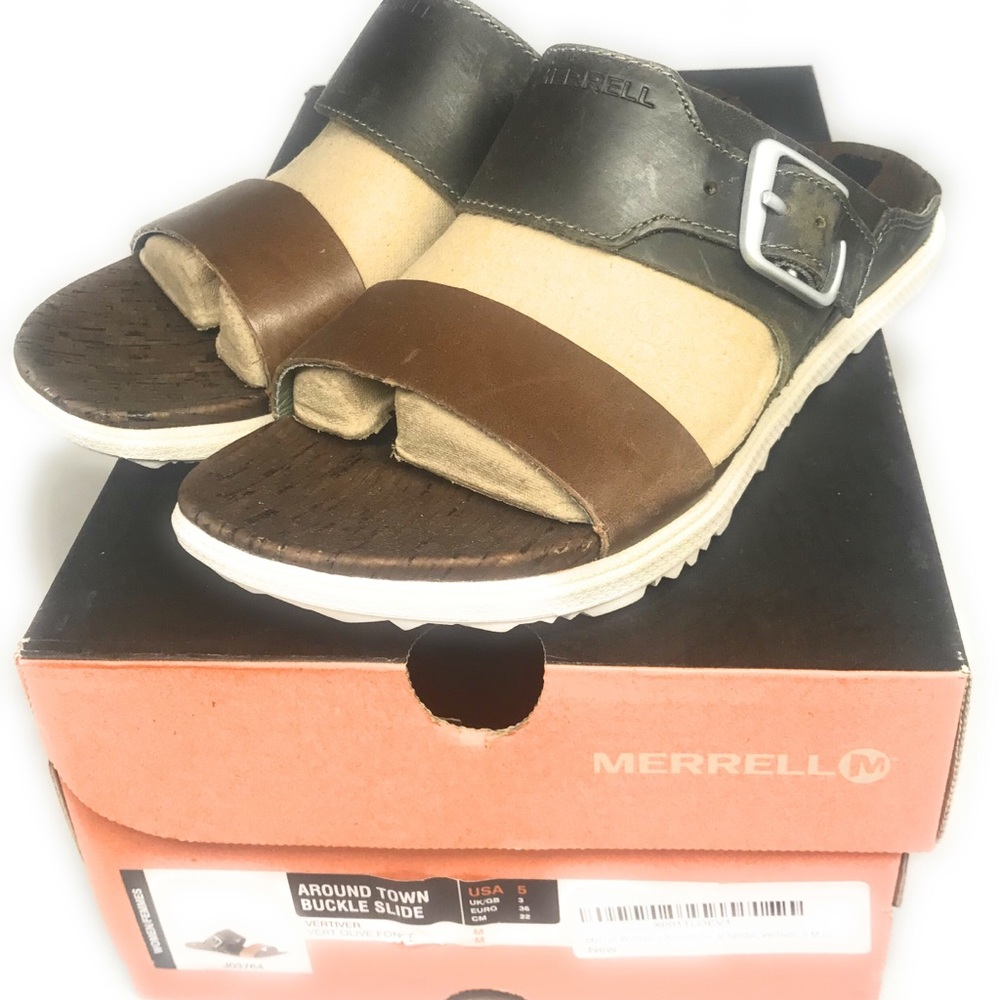 Merrell Around Town Buckle Slide size 5 women’s